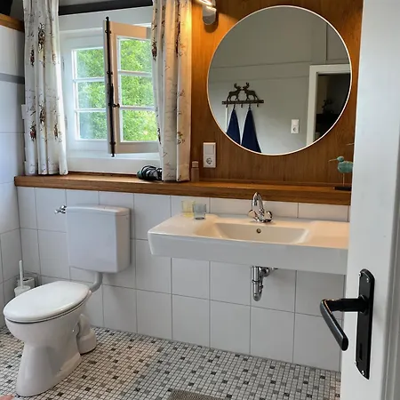 Altes Forsthaus Am Waldrand Holiday home Lichtenau (Westphalia)